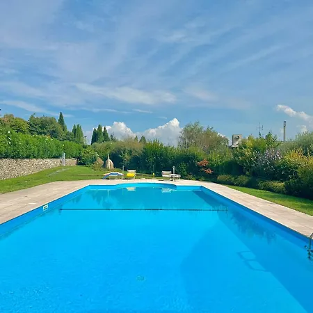 Sunshine Luxury - Spacious House - View - Pool